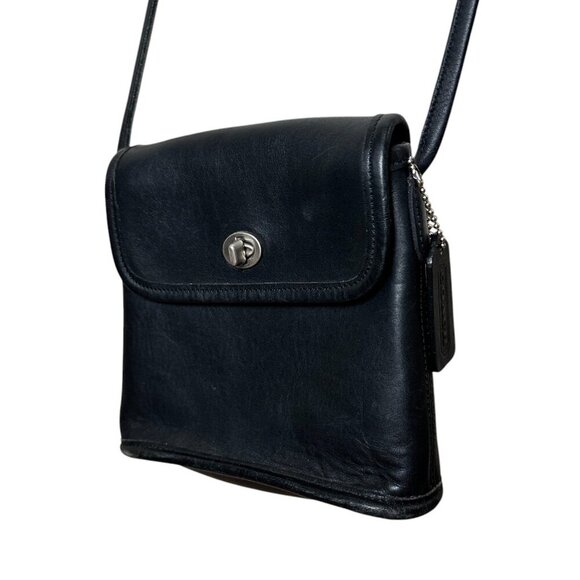 Authentic Vintage COACH Small Turnlock Crossbody Bag Purse - Picture 2 of 16